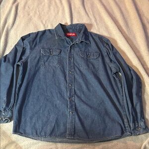 Wrangler Men's Classic Blue Button Down Shirt